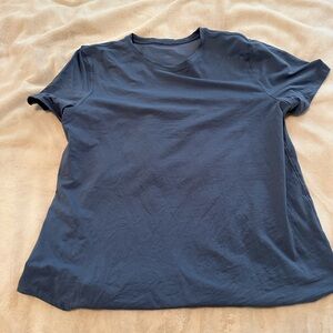 Lululemon t shirt